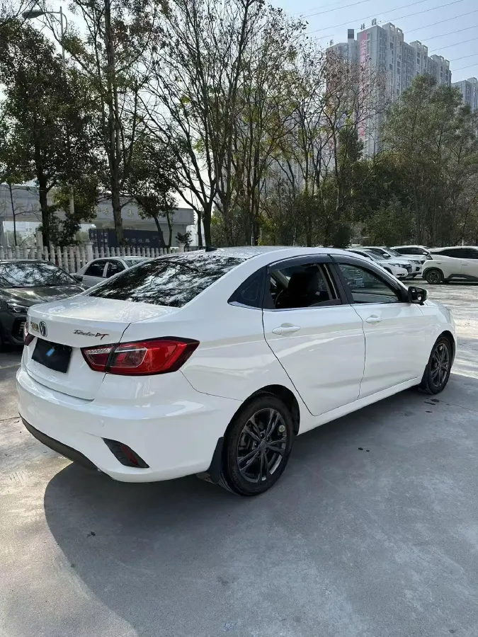 2019 ChangAn Eado DT 1.6L 125HP L4 4AT,autocango,china used car exporter,china ev exporter,chinese used car exporter,chinese used ev exporter