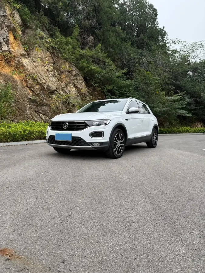 2019 Volkswagen T-Roc 1.4T 150HP L4 7DCT