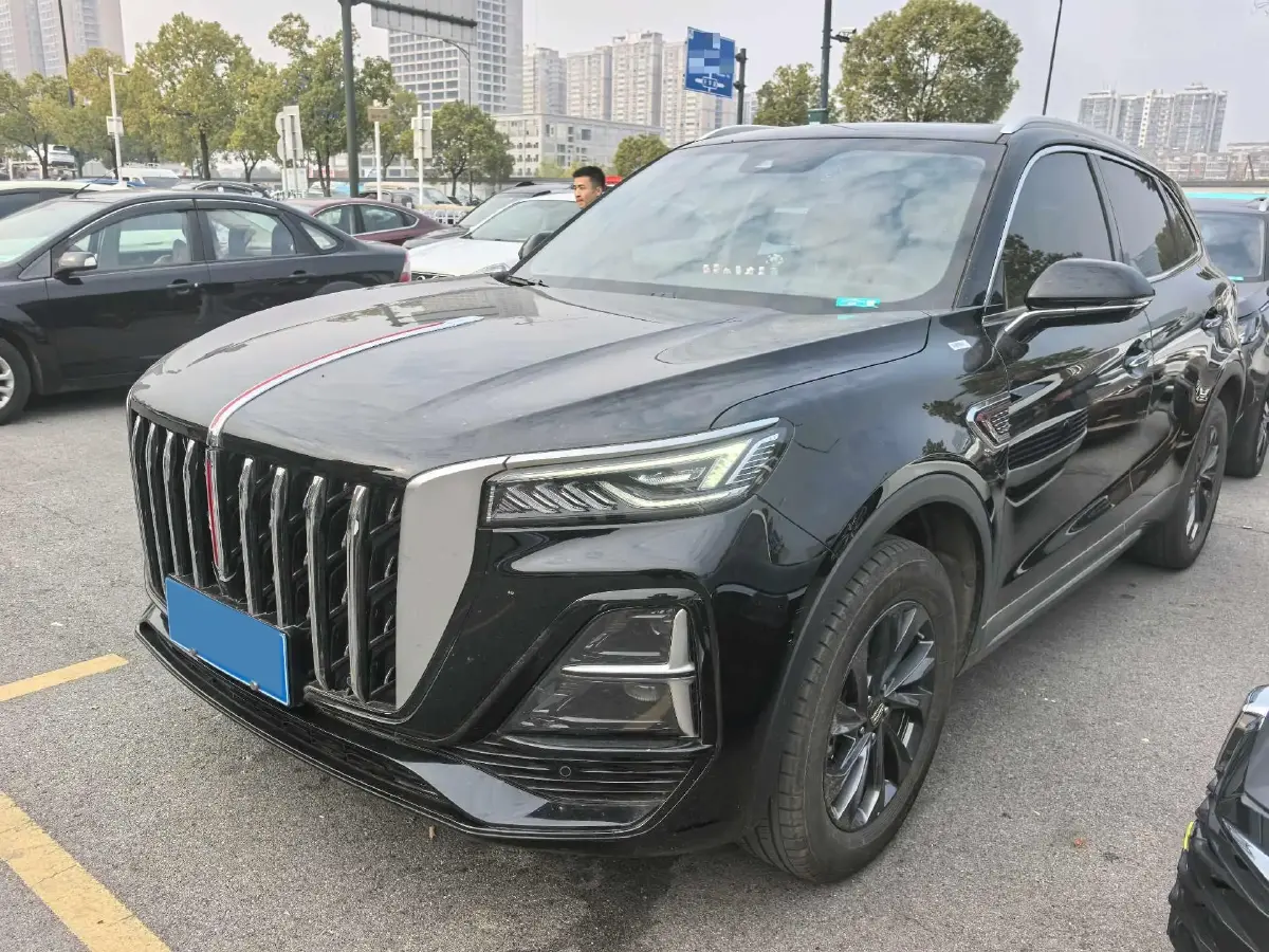 2026 HongQi HS5 2.0T 252HP L4 8AT