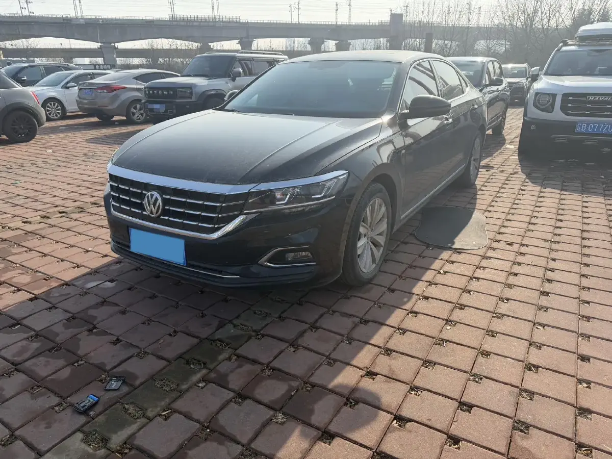 2020 Volkswagen Passat 2.0T 186HP L4 7DCT