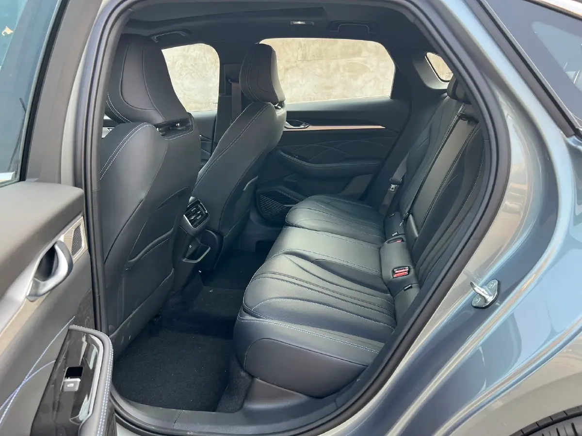 2026 Geely Preface 1.5T 181HP L4 7DCT,autocango,china used car exporter,china ev exporter,chinese used car exporter,chinese used ev exporter