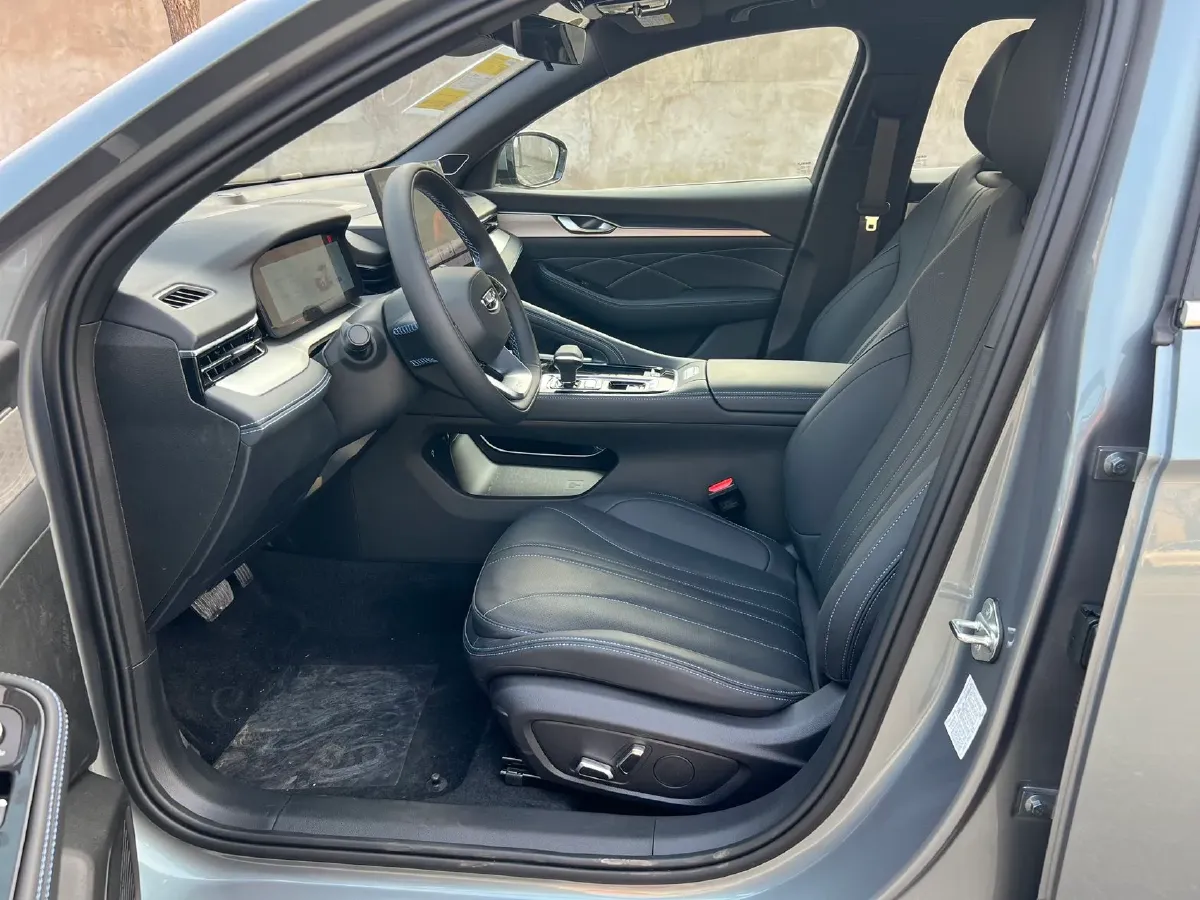 2026 Geely Preface 1.5T 181HP L4 7DCT,autocango,china used car exporter,china ev exporter,chinese used car exporter,chinese used ev exporter