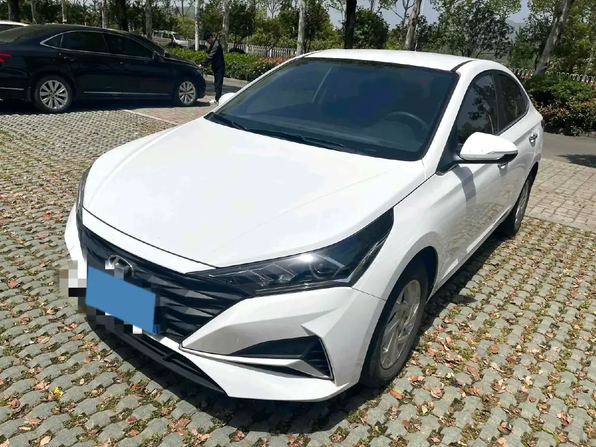2020 Hyundai Verna 1.4L 100HP L4 CVT