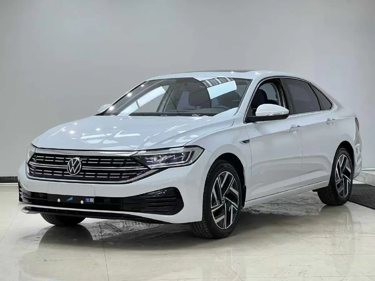 2023 Volkswagen Sagitar 1.4T 150HP L4 7DCT