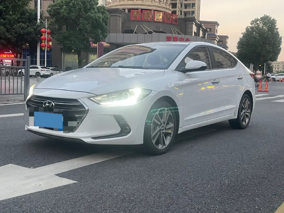 2016 Hyundai Elantra 1.6L 130HP L4 6AT