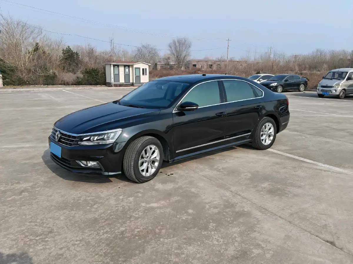 2017 Volkswagen Passat 1.4T 150HP L4 7DCT