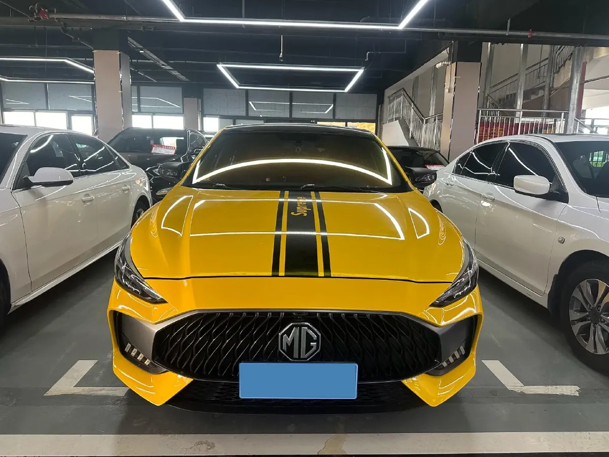 2021 MG 5 1.5L 120HP L4 5MT,autocango,china used car exporter,china ev exporter,chinese used car exporter,chinese used ev exporter