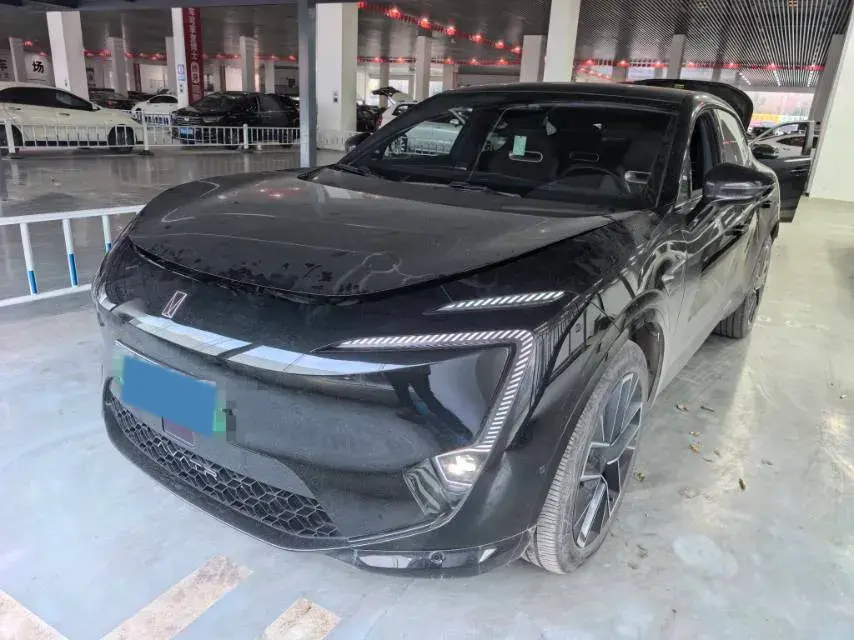 2025 Avatr 11 1.5T 156HP L4 REEV 39.05KWH