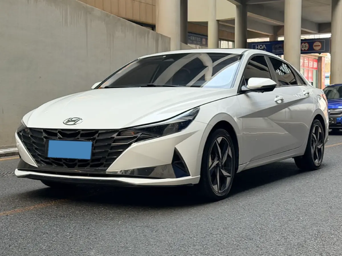 2021 Hyundai Elantra 1.5L 115HP L4 CVT