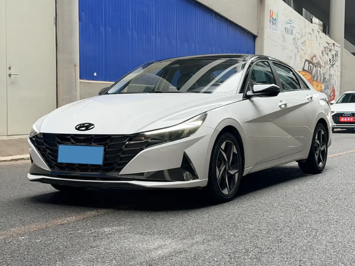 2021 Hyundai Elantra 1.5L 115HP L4 CVT