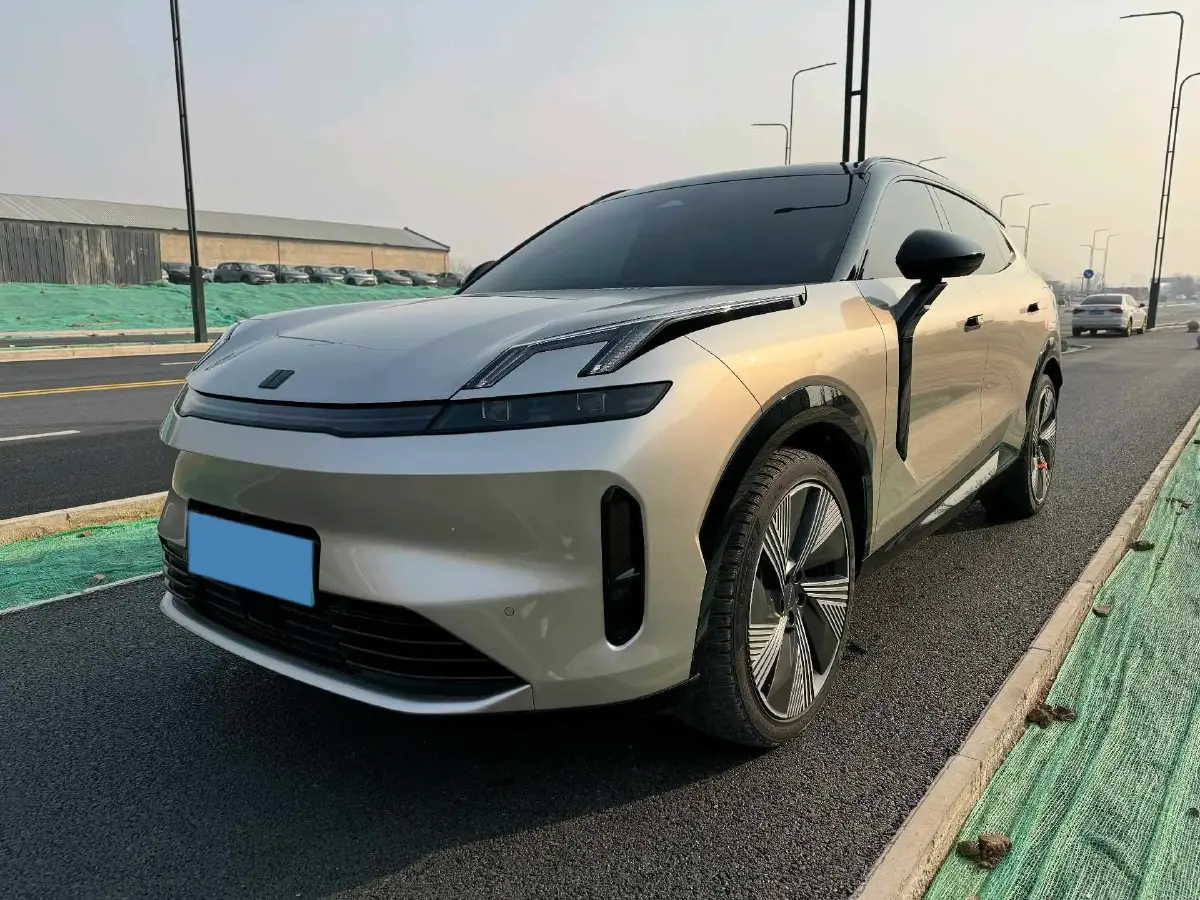 2023 LYNK&CO 08 EM-P 1.5T 163HP L4 3DHT PHEV 39.6KWH