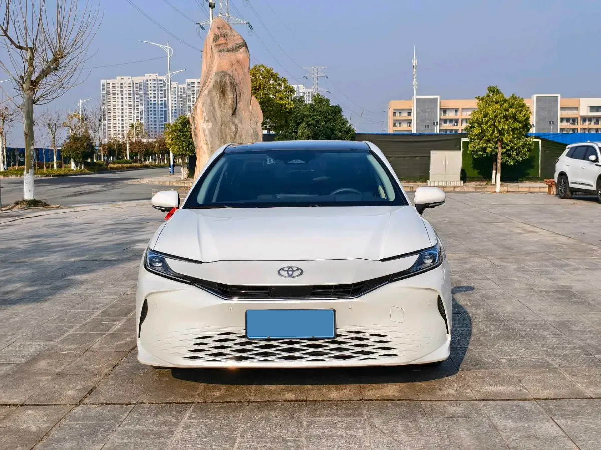 2026 Toyota Camry 2.0L 152HP L4 E-CVT Hybrid,autocango,china used car exporter,china ev exporter,chinese used car exporter,chinese used ev exporter