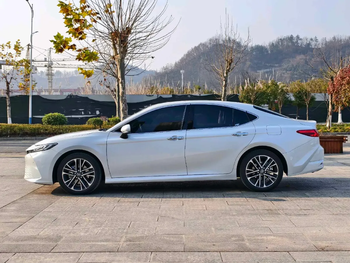 2026 Toyota Camry 2.0L 152HP L4 E-CVT Hybrid,autocango,china used car exporter,china ev exporter,chinese used car exporter,chinese used ev exporter