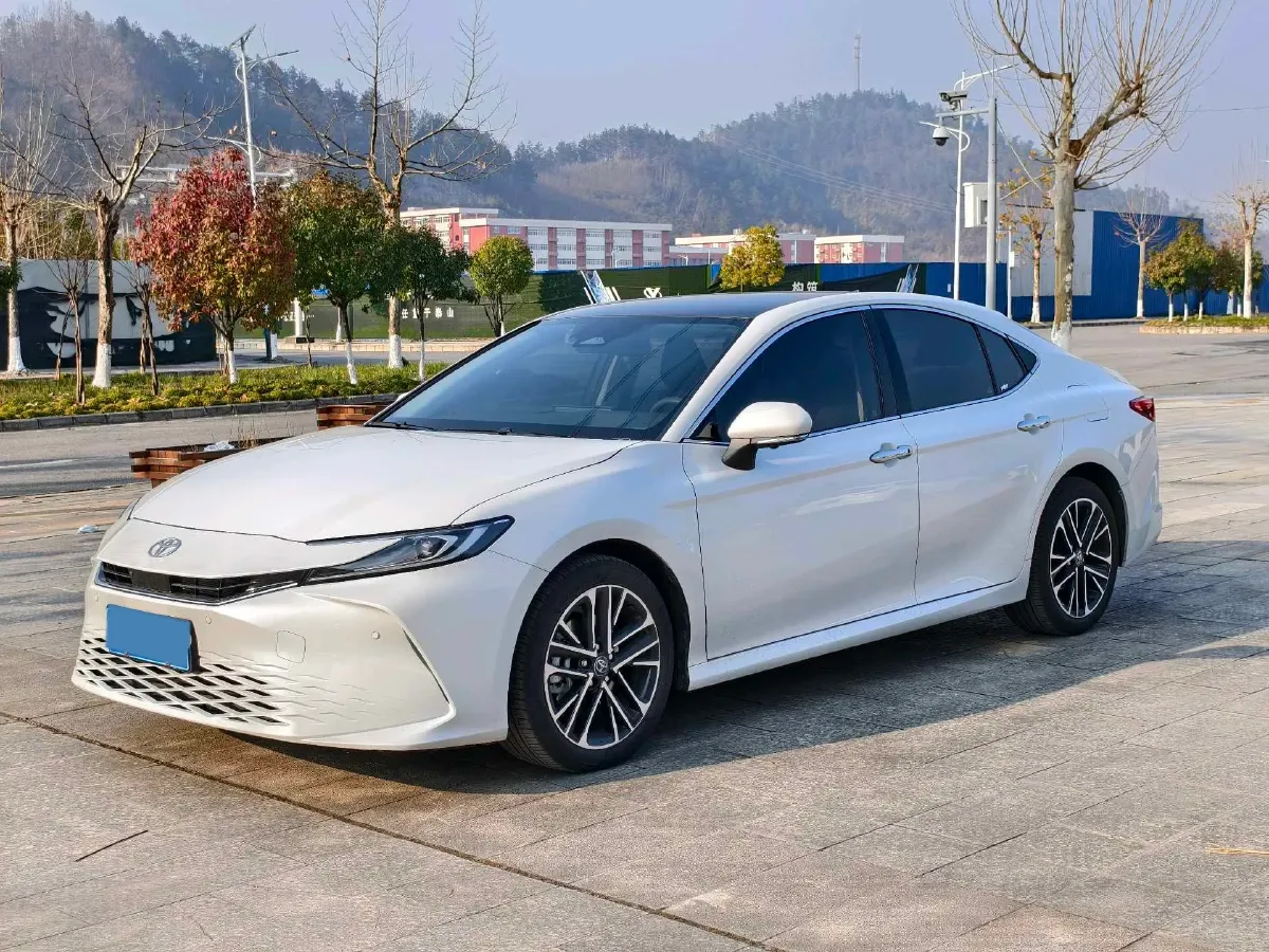 2026 Toyota Camry 2.0L 152HP L4 E-CVT Hybrid,autocango,china used car exporter,china ev exporter,chinese used car exporter,chinese used ev exporter
