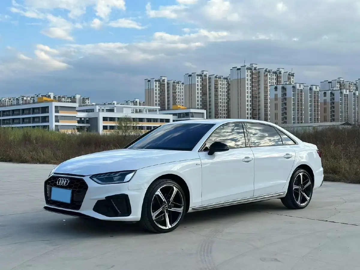 2024 Audi A4L 2.0T 190HP L4 7DCT