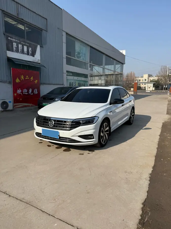 2022 Volkswagen Sagitar 1.4T 150HP L4 7DCT