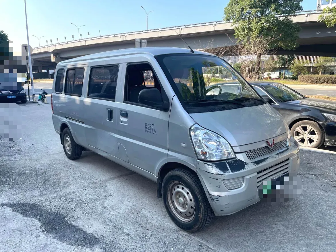 2022 WuLing RongGuang Mini Truck EV BEV 41.5KWH,autocango,china used car exporter,china ev exporter,chinese used car exporter,chinese used ev exporter