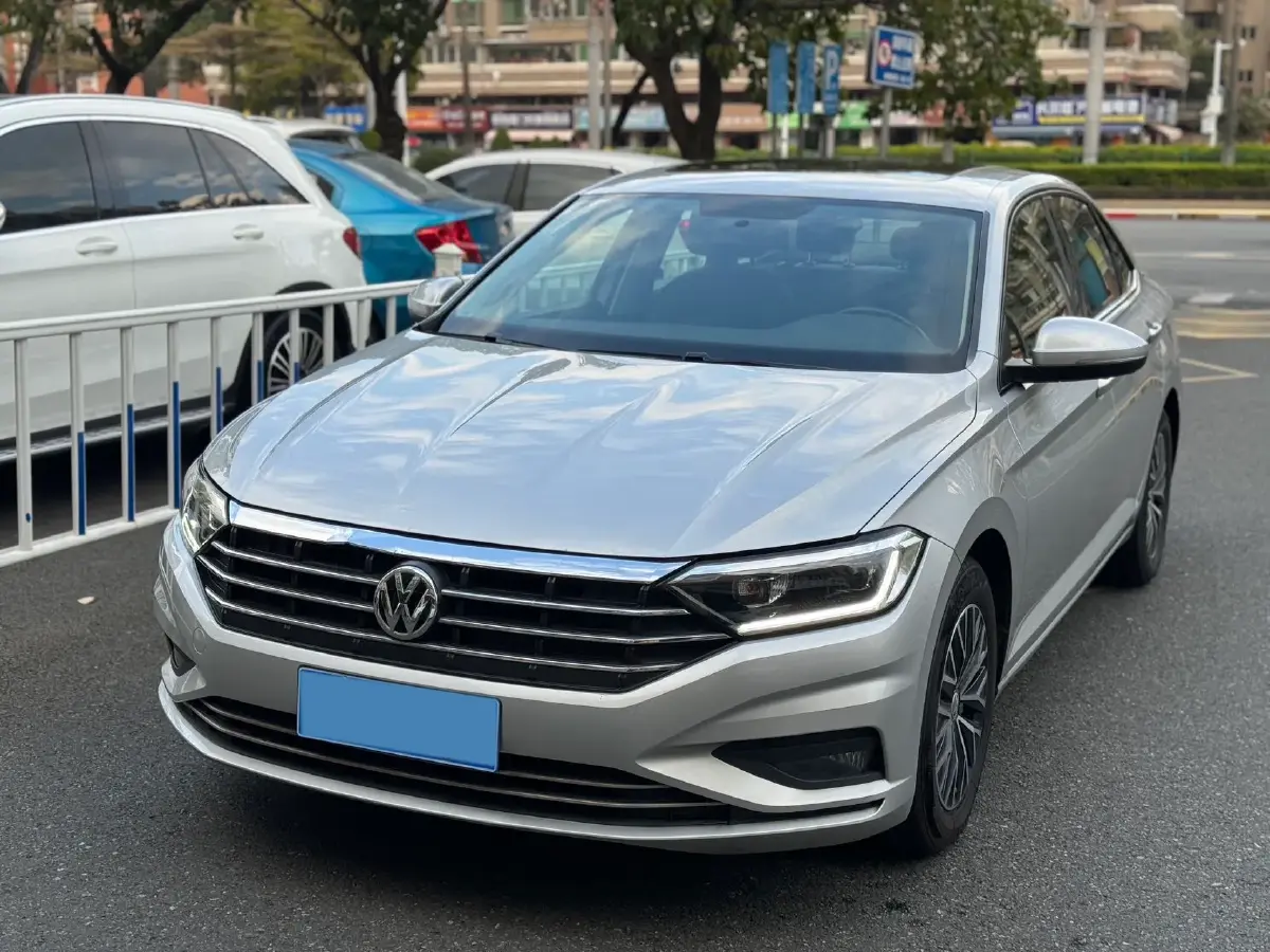 2019 MAXUS T70 2.0T 163HP L4 6AT