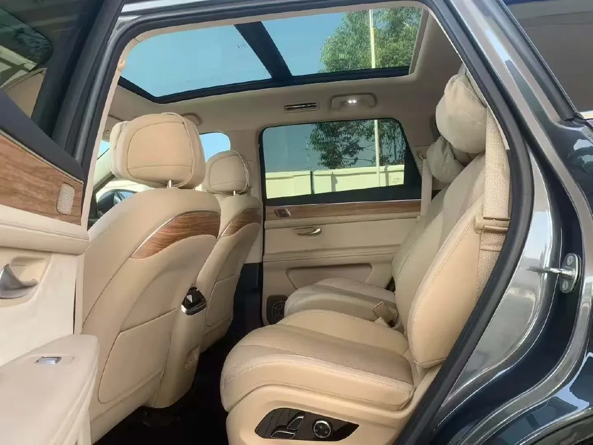 2022 Infiniti Q50L 2.0T 211HP L4 7AT,autocango,china used car exporter,china ev exporter,chinese used car exporter,chinese used ev exporter