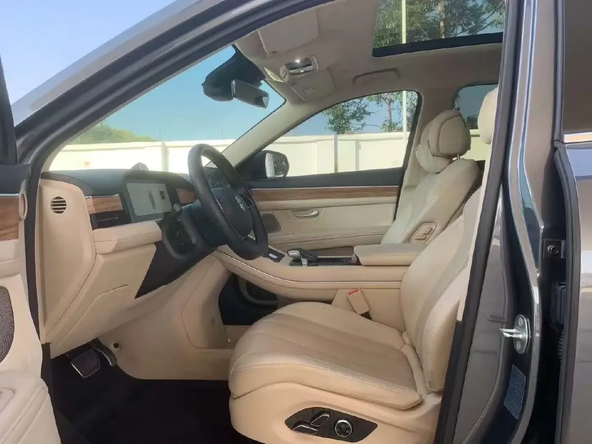 2022 Infiniti Q50L 2.0T 211HP L4 7AT,autocango,china used car exporter,china ev exporter,chinese used car exporter,chinese used ev exporter