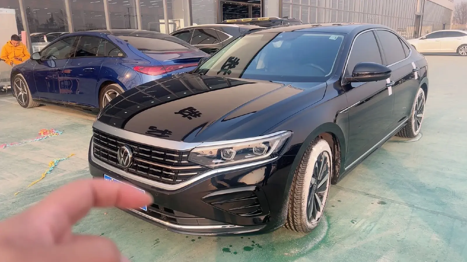 2023 Volkswagen Passat 2.0T 220HP L4 7DCT