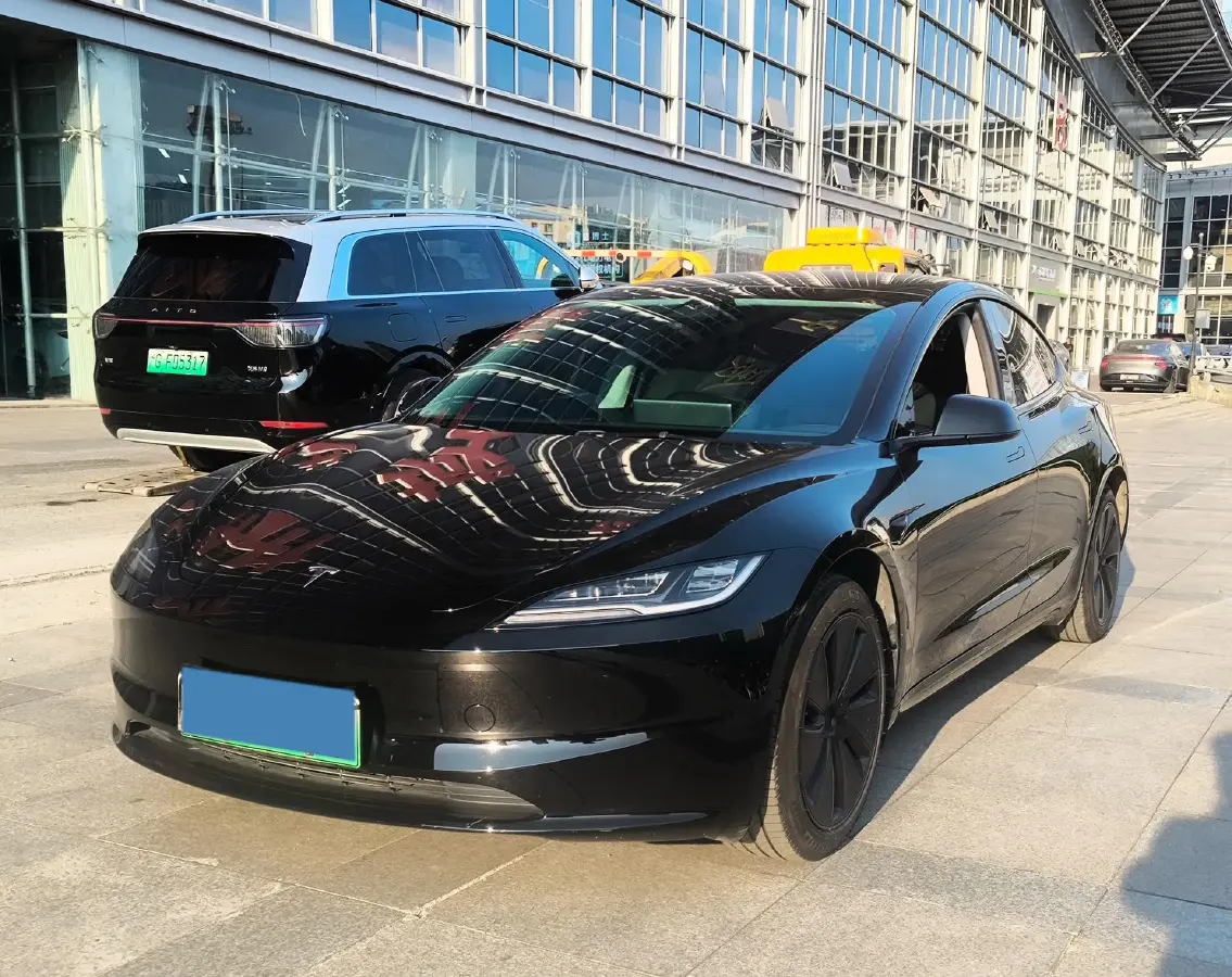 2023 HYPTEC GT BEV 80KWH