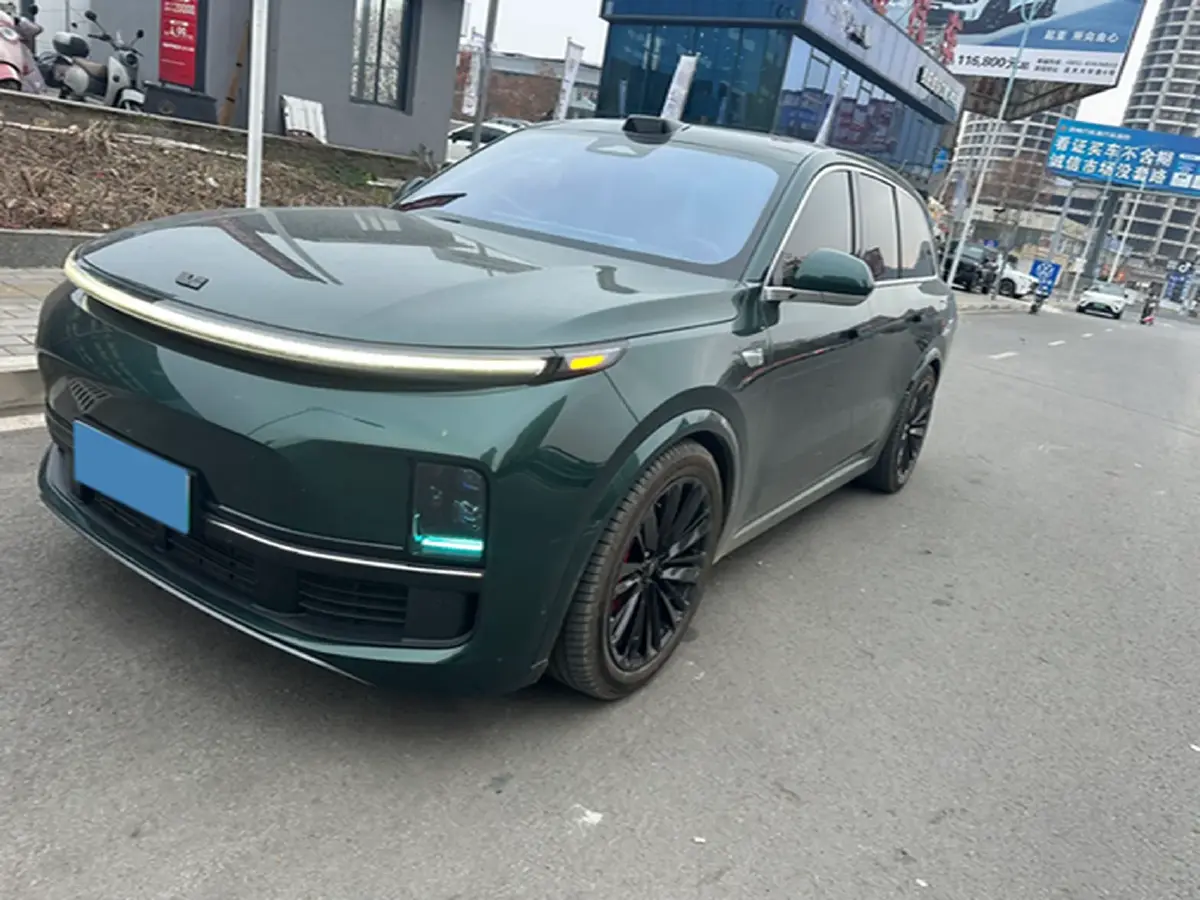 2023 Li L8 Range Extended 154HP REEV 40.9KWH