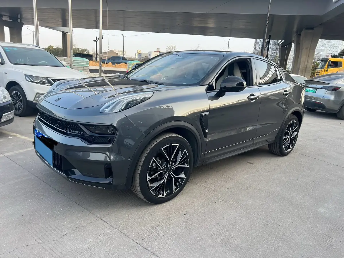 2023 Tank 300 2.0T 227HP L4 8AT