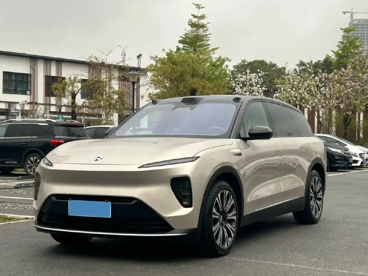 2023 NIO ES8 BEV 75KWH