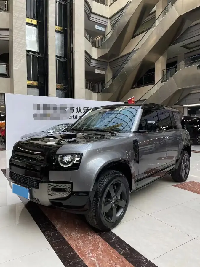 2022 Land Rover Defender 3.0T 400HP L6 8AT