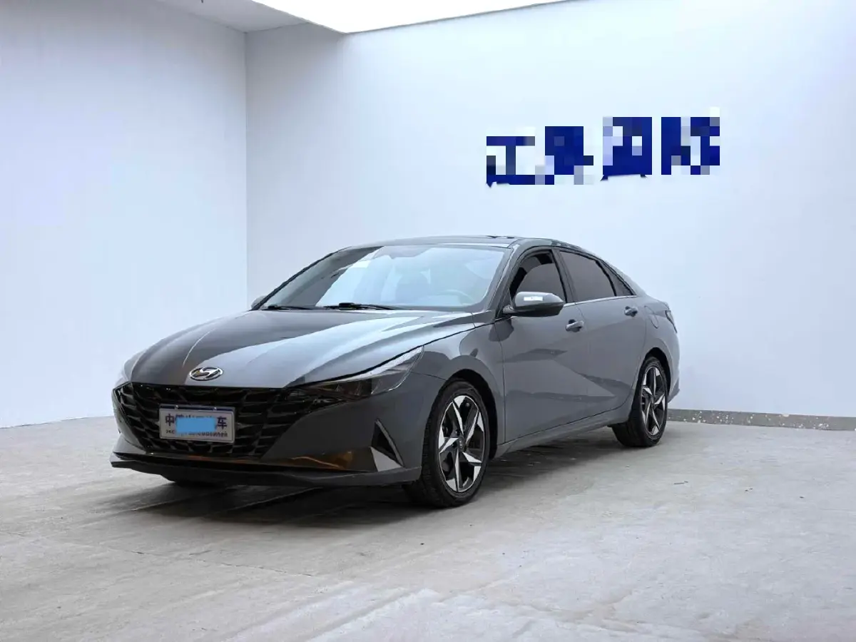 2022 Hyundai Elantra 1.5L 115HP L4 CVT