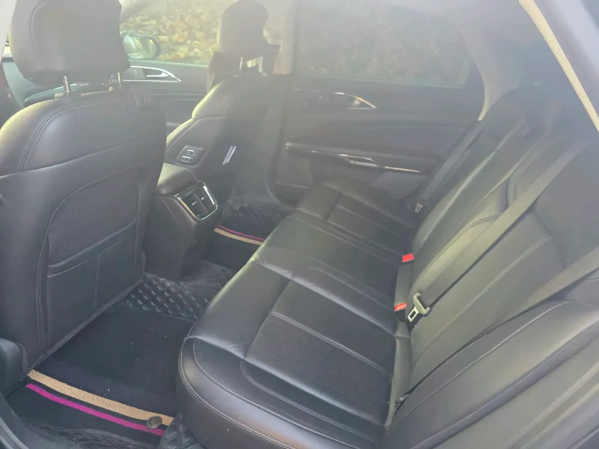 2019 Ford Taurus 2.0T 245HP L4 8AT,autocango,china used car exporter,china ev exporter,chinese used car exporter,chinese used ev exporter