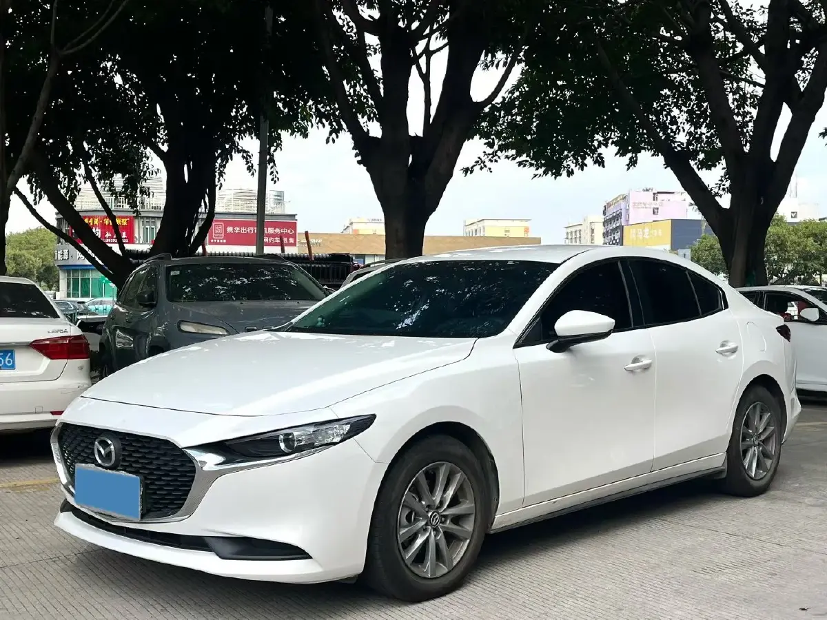 2023 Mazda 3 Axela 2.0L 158HP L4 6AT