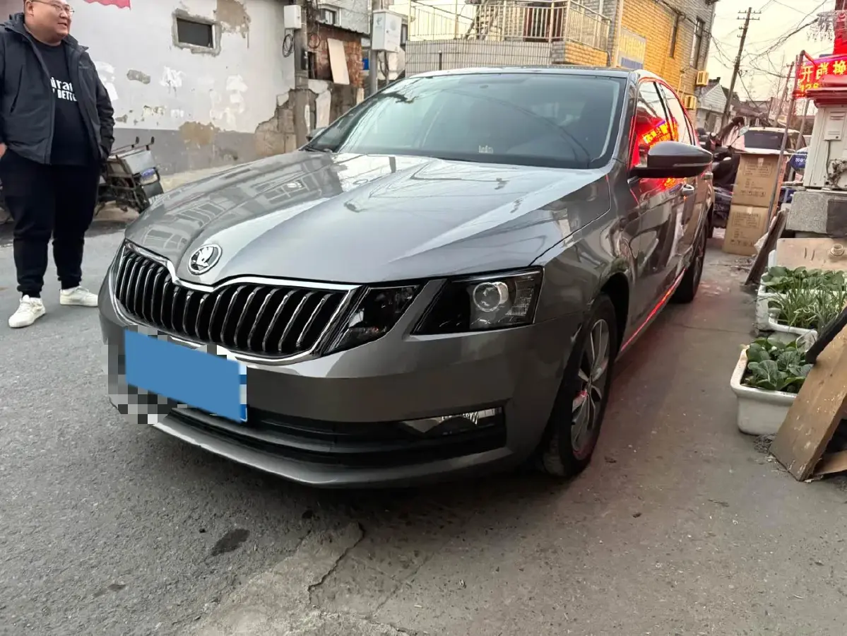 2022 Skoda Octavia 1.5L 113HP L4 6AT
