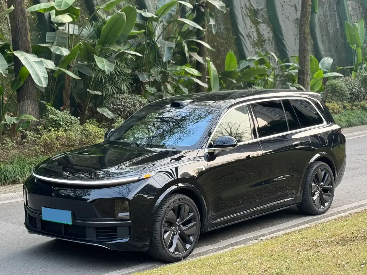 2024 Li L8 Range Extended 154HP REEV 52.3KWH