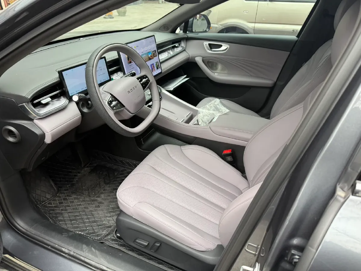 2025 Roewe M7 DMH 1.5L 112HP L4 1DHT PHEV,autocango,china used car exporter,china ev exporter,chinese used car exporter,chinese used ev exporter