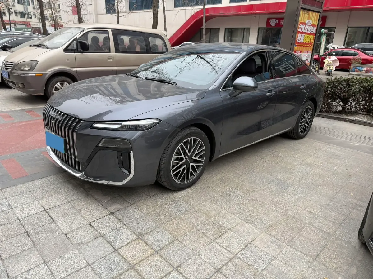 2025 Roewe M7 DMH 1.5L 112HP L4 1DHT PHEV,autocango,china used car exporter,china ev exporter,chinese used car exporter,chinese used ev exporter