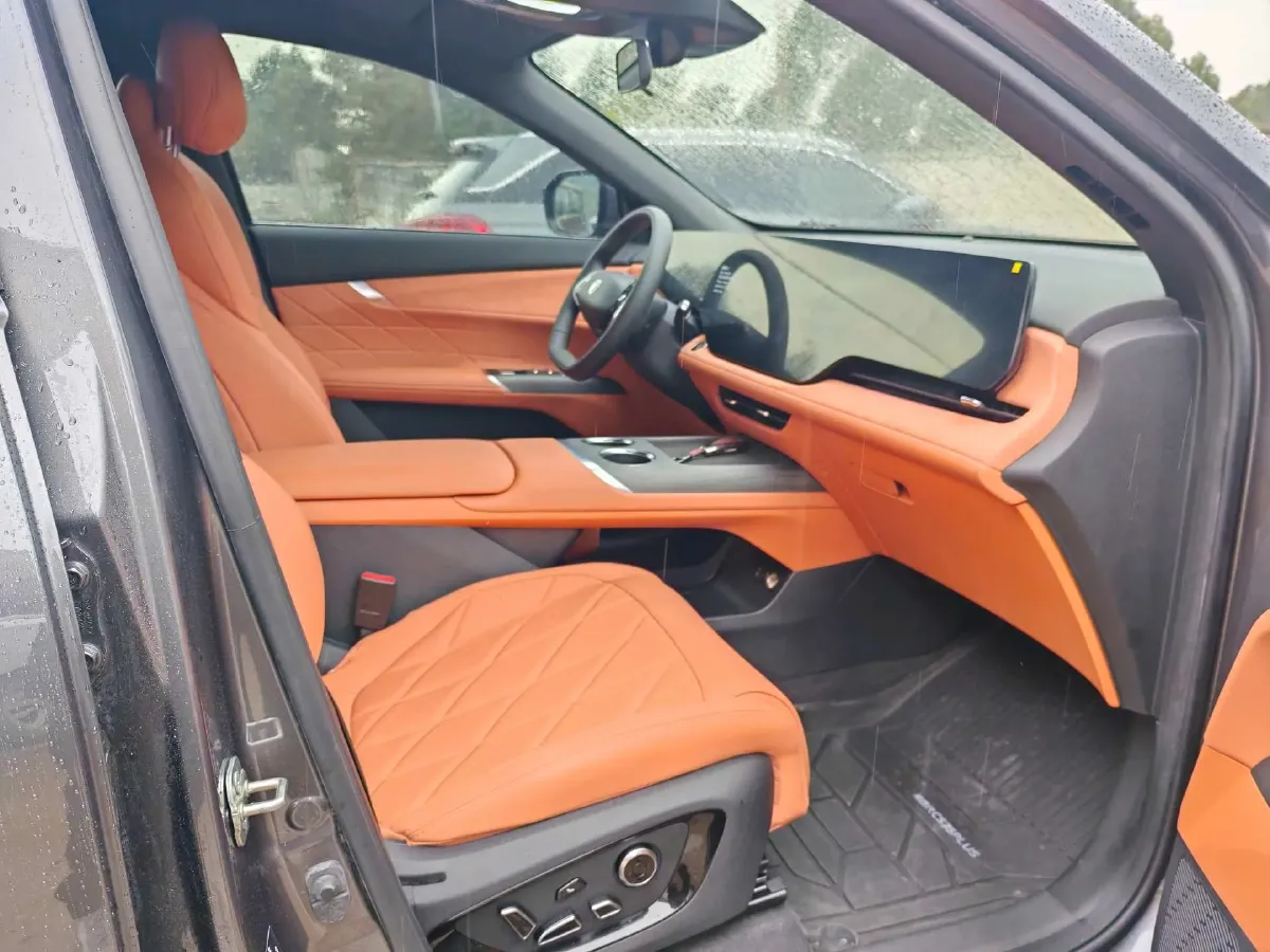 2025 ChangAn CS75 Plus 1.5T 192HP L4 8AT,autocango,china used car exporter,china ev exporter,chinese used car exporter,chinese used ev exporter