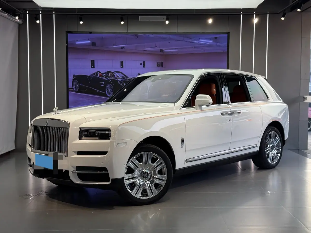 2024 Rolls-Royce Cullinan 6.7T 571HP V12 8AT