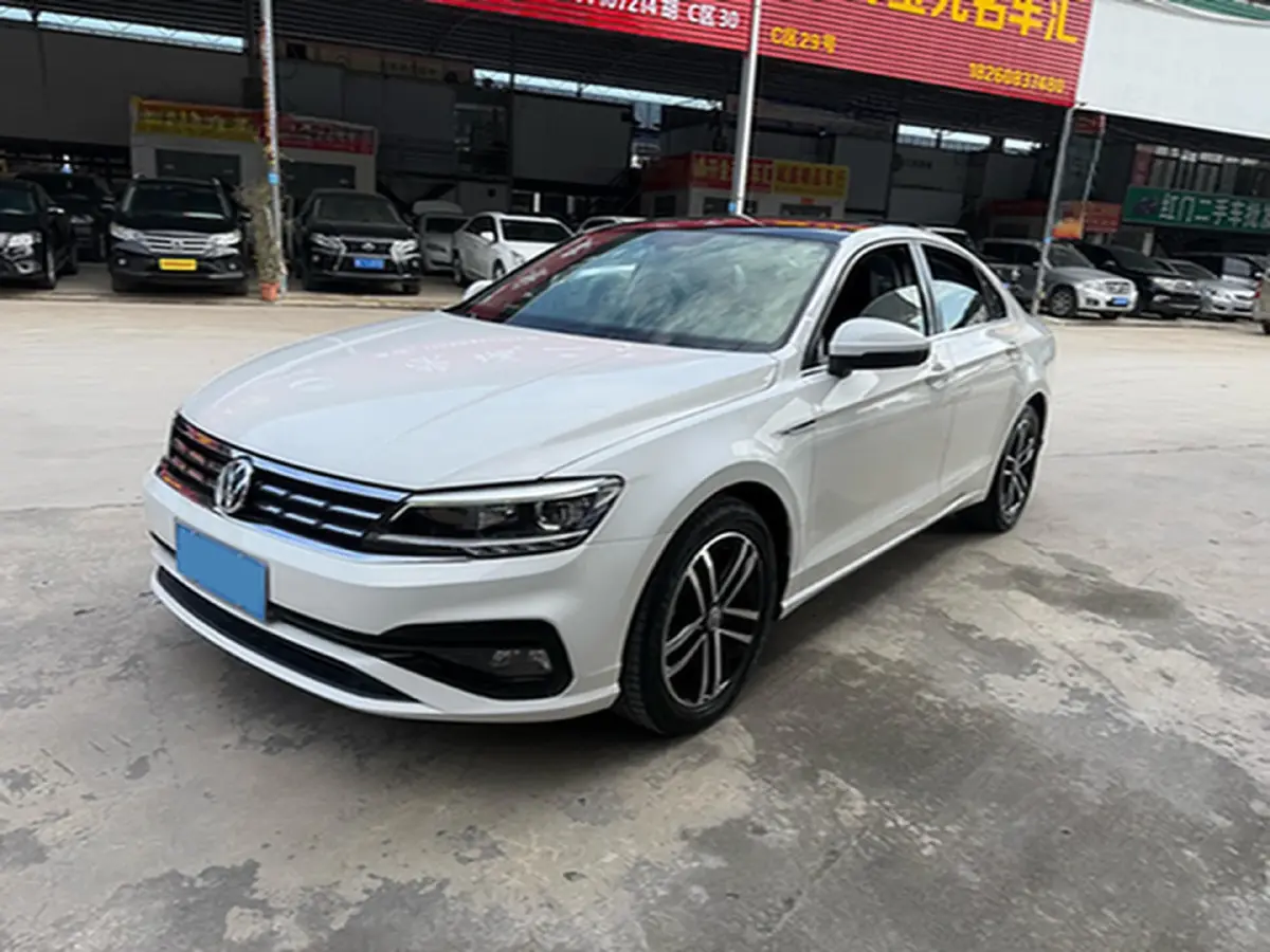 2019 Volkswagen Passat 1.4T 150HP L4 7DCT