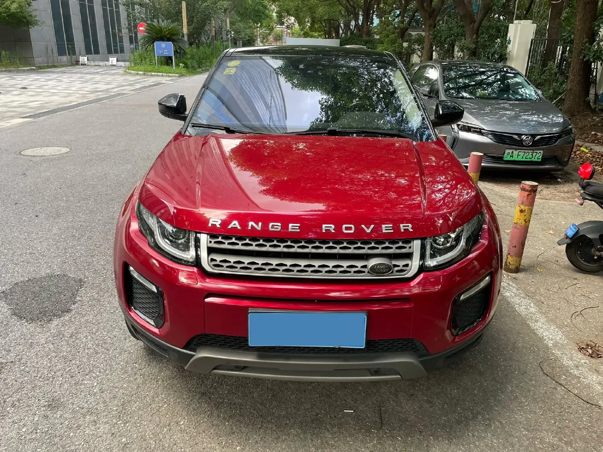 2018 Land Rover Range Rover Evoque 2.0T 241HP L4 9AT,autocango,china used car exporter,china ev exporter,chinese used car exporter,chinese used ev exporter