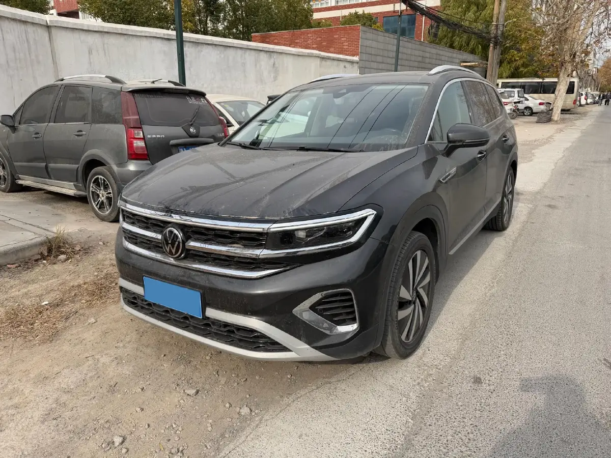 2021 Volkswagen Talagon 2.0T 220HP L4 7DCT