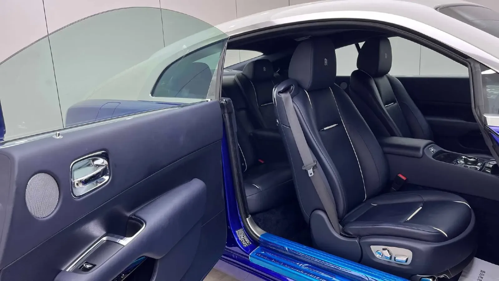 2017 Rolls-Royce Wraith 6.6T 632HP V12 8AT,autocango,china used car exporter,china ev exporter,chinese used car exporter,chinese used ev exporter