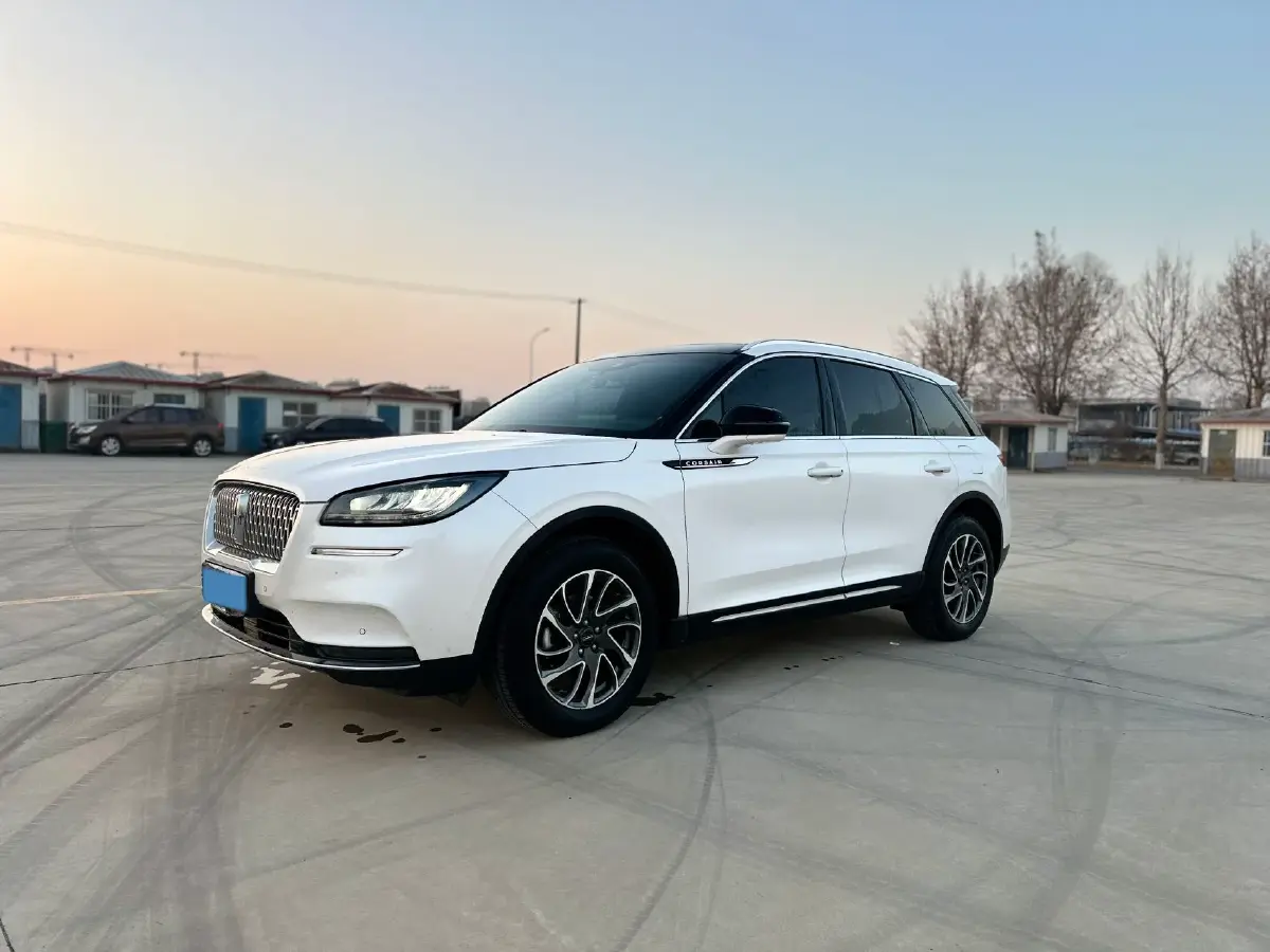 2020 Lexus CT 1.8L 99HP L4 E-CVT Hybrid