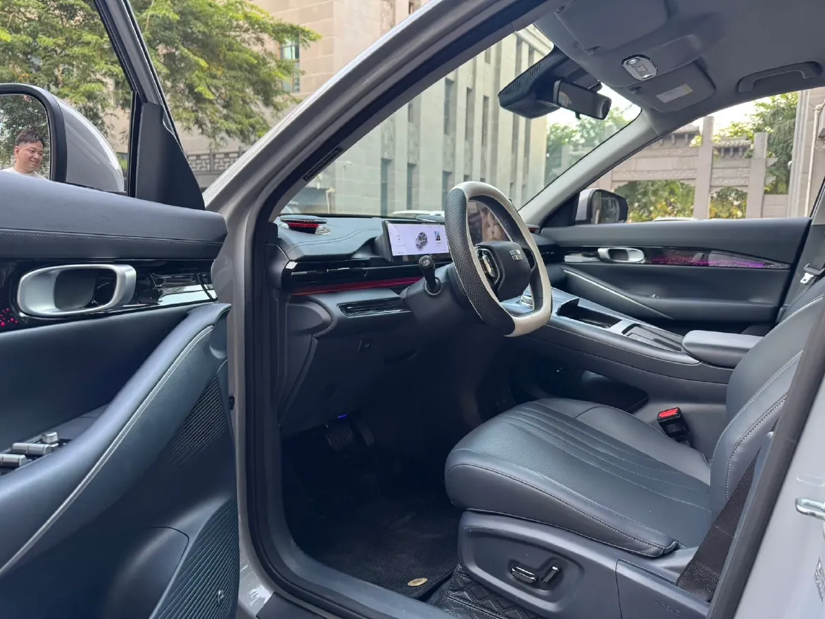 2024 LanDian E5 1.5L 110HP L4 E-CVT PHEV 17.52KWH,autocango,china used car exporter,china ev exporter,chinese used car exporter,chinese used ev exporter