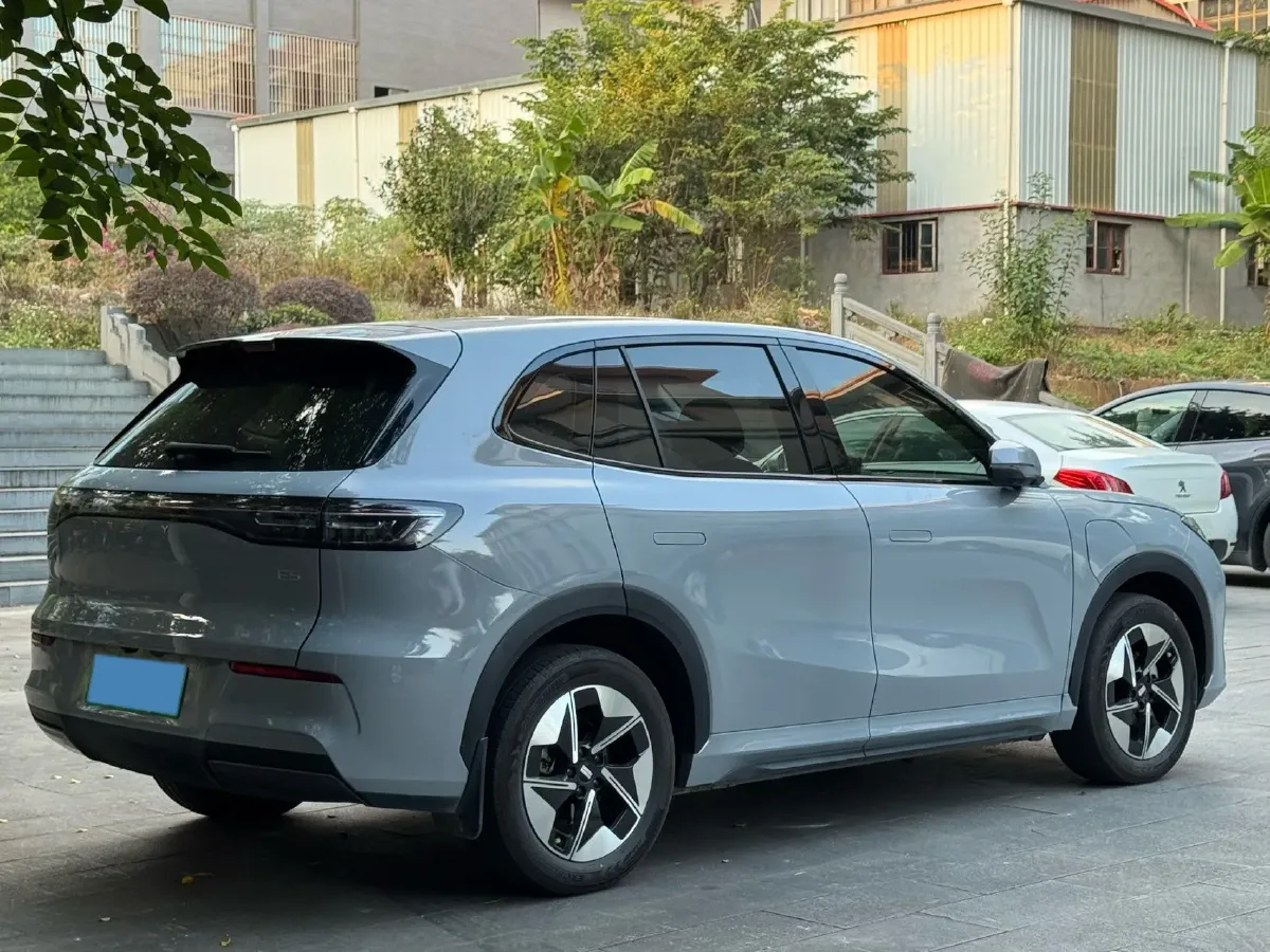 2024 LanDian E5 1.5L 110HP L4 E-CVT PHEV 17.52KWH,autocango,china used car exporter,china ev exporter,chinese used car exporter,chinese used ev exporter
