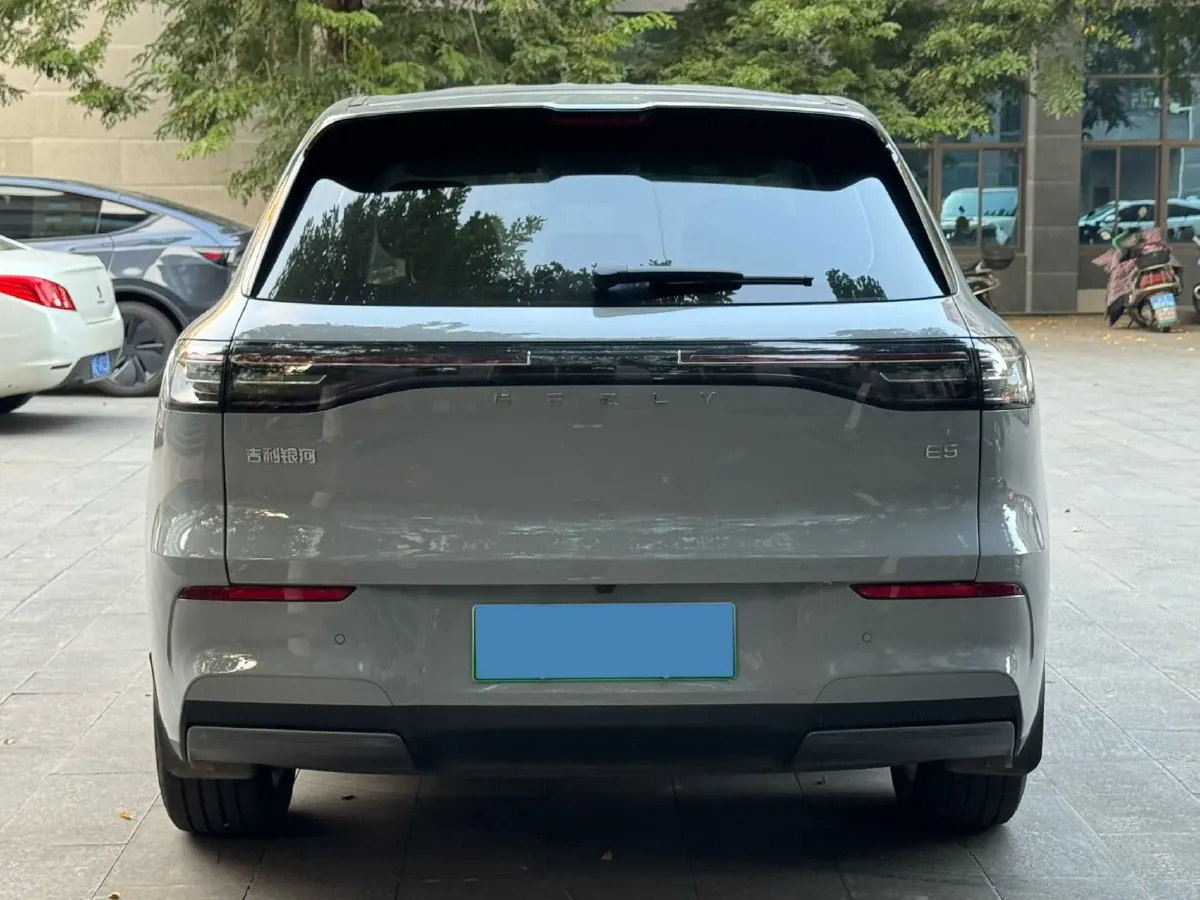 2024 LanDian E5 1.5L 110HP L4 E-CVT PHEV 17.52KWH,autocango,china used car exporter,china ev exporter,chinese used car exporter,chinese used ev exporter