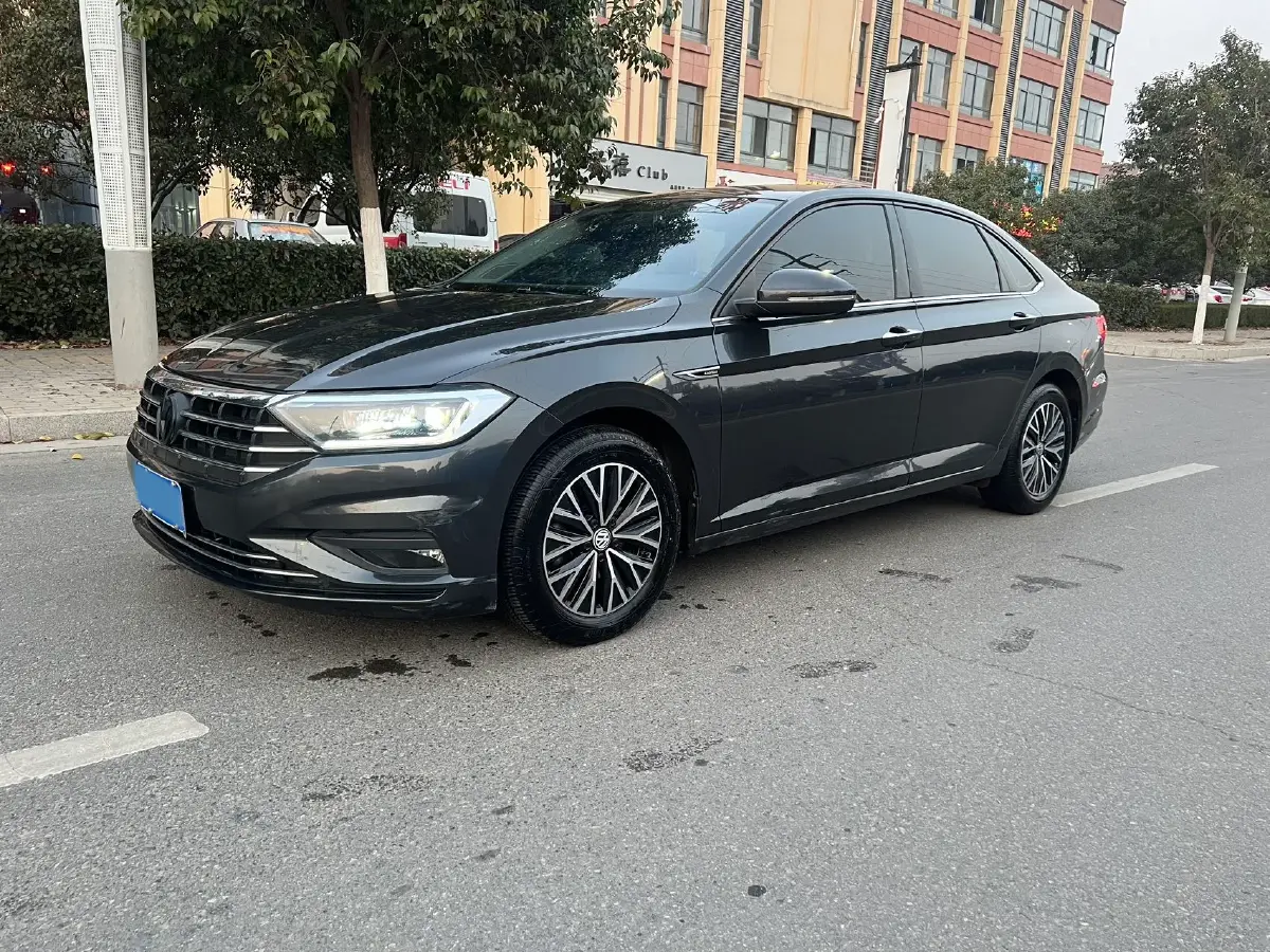 2020 Volkswagen Sagitar 1.4T 150HP L4 7DCT