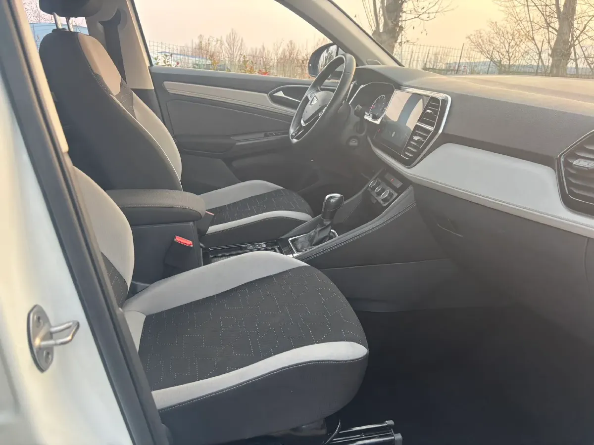 2023 Jetta VS7 1.4T 150HP L4 6AT,autocango,china used car exporter,china ev exporter,chinese used car exporter,chinese used ev exporter