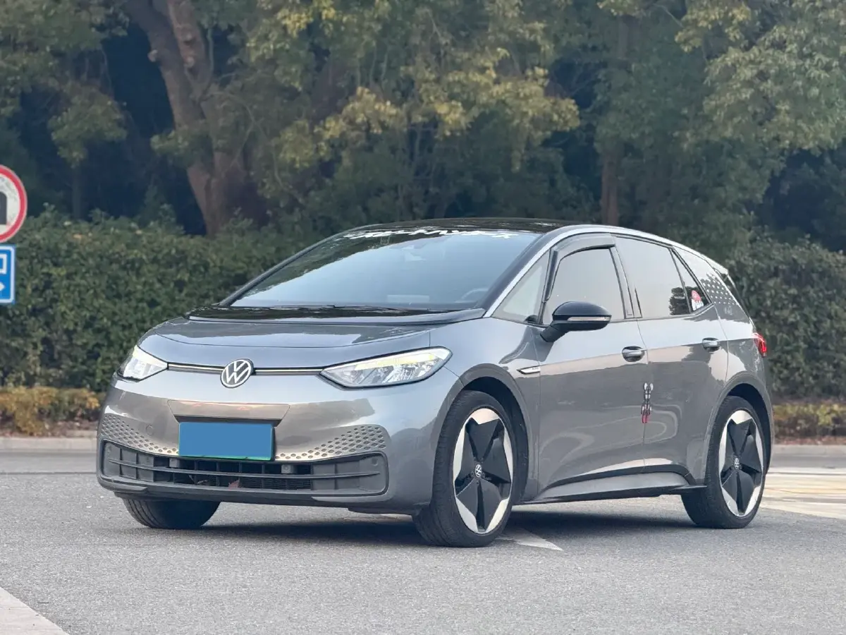 2023 Volkswagen ID.3 BEV 52.8KWH